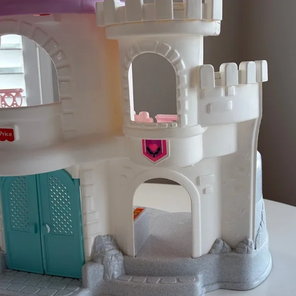 Fisher Price Once Upon a Dream Palace - Picture 4 of 14